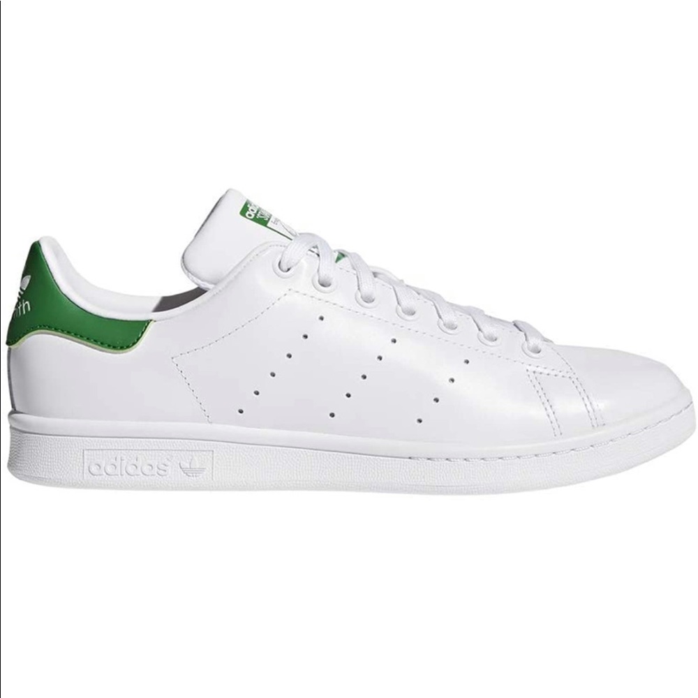 Adidas Stan Smith Shoes Size 7 (women’s 8.5). EUC.
